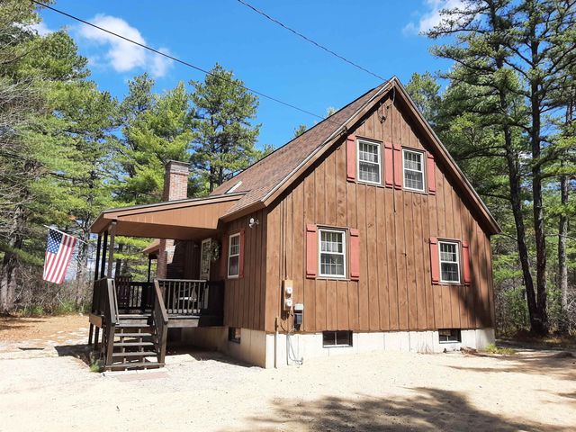 31 McGrew Drive, Tamworth, NH 03886