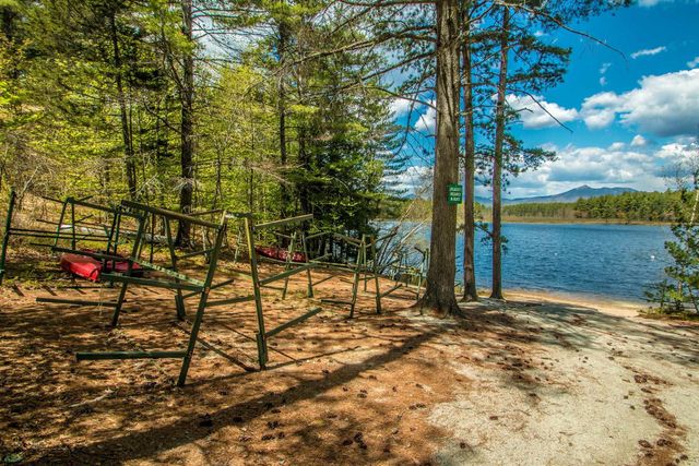31 McGrew Drive, Tamworth, NH 03886