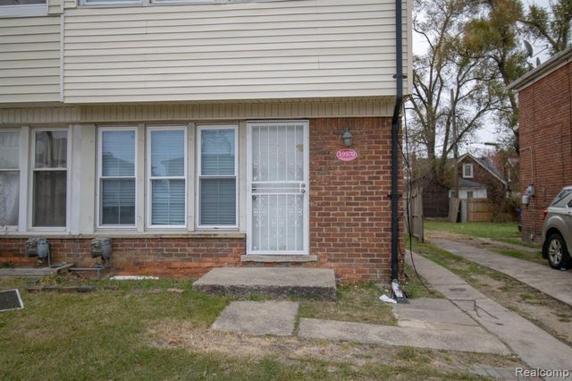 19370 Wyoming Avenue, Detroit, MI 48221