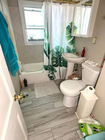 7609 Birch Avenue, Hammond, IN 46324