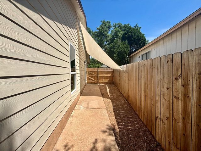 4603 Brown Bark PL A, Austin, TX 78727