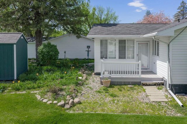 612 Grove Street, Mauston, WI 53948