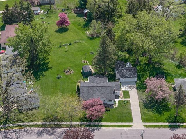 612 Grove Street, Mauston, WI 53948