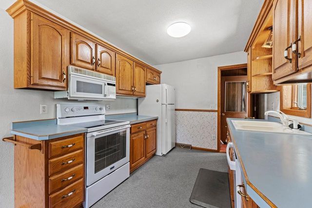 612 Grove Street, Mauston, WI 53948