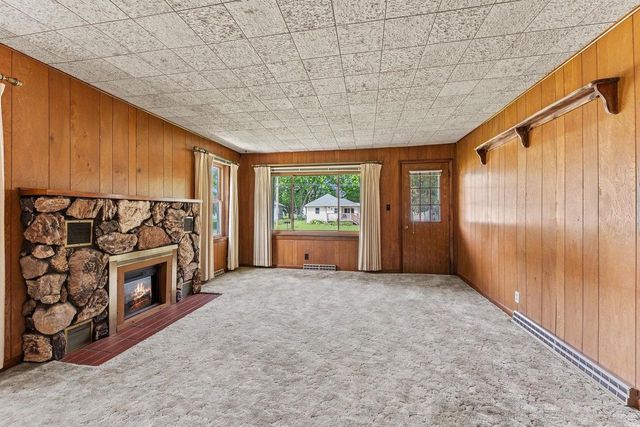 612 Grove Street, Mauston, WI 53948