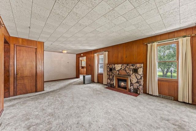 612 Grove Street, Mauston, WI 53948