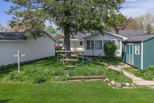 612 Grove Street, Mauston, WI 53948