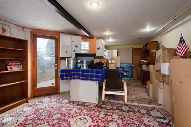 243 W Adams Avenue, Sisters, OR 97759