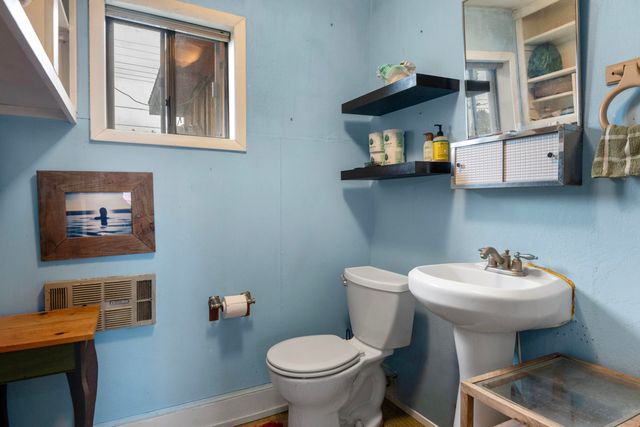 243 W Adams Avenue, Sisters, OR 97759