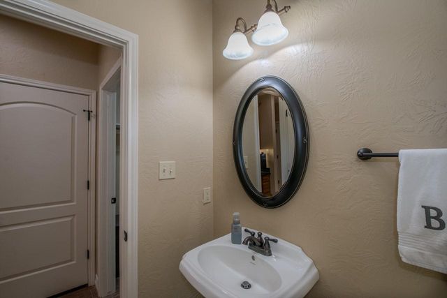 3655 Grayson Ln, Beaumont, TX 77713