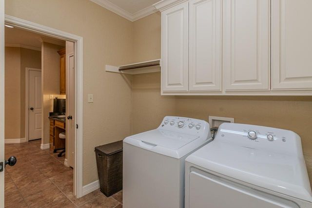 3655 Grayson Ln, Beaumont, TX 77713