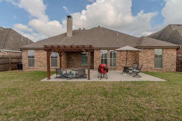 3655 Grayson Ln, Beaumont, TX 77713