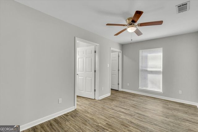 1223 E Waldburg Street, Savannah, GA 31404