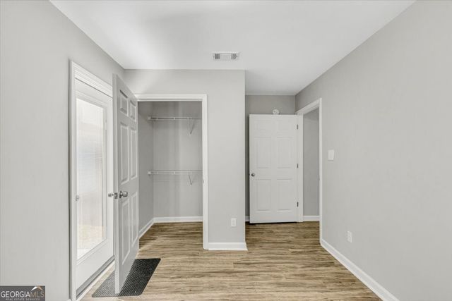 1223 E Waldburg Street, Savannah, GA 31404