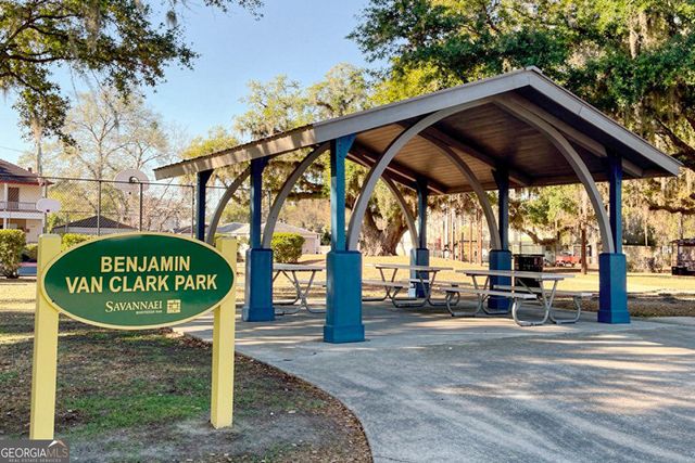 1223 E Waldburg Street, Savannah, GA 31404