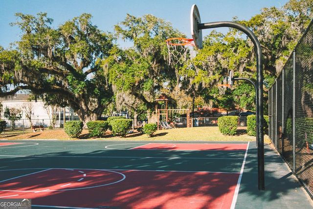 1223 E Waldburg Street, Savannah, GA 31404