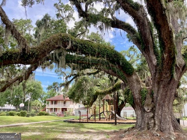 1223 E Waldburg Street, Savannah, GA 31404