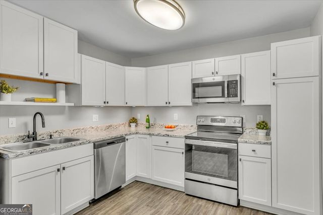 1223 E Waldburg Street, Savannah, GA 31404