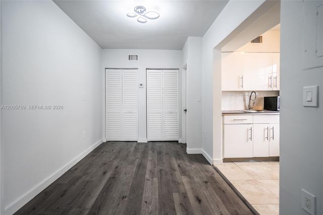 920 Pennsylvania Ave 206, Miami Beach, FL 33139