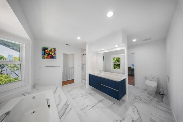 316 North Drive, Plantation Key, FL 33036