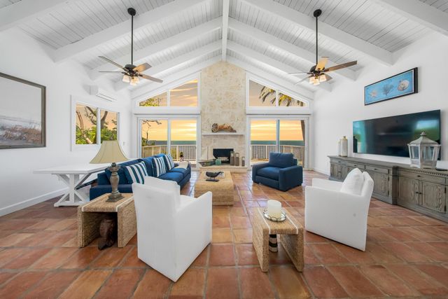 316 North Drive, Plantation Key, FL 33036