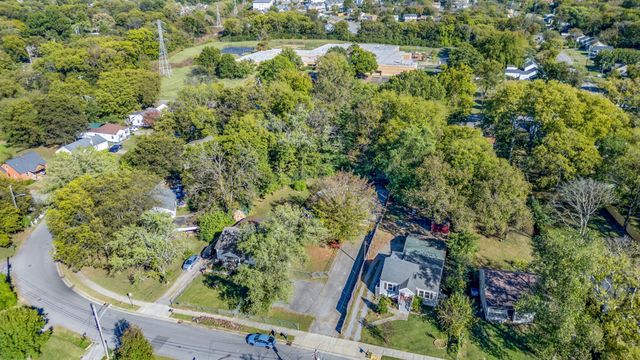 2101 Jones Cir, Nashville, TN 37207