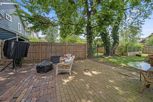 143 E Hinman Avenue, Columbus, OH 43207