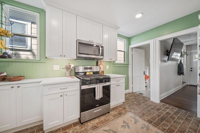 143 E Hinman Avenue, Columbus, OH 43207