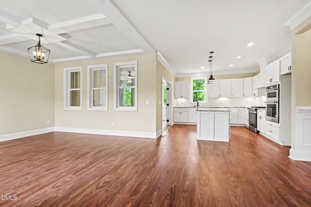 420 W Corbin Street, Hillsborough, NC 27278