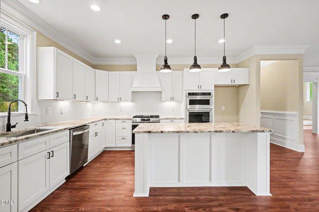 420 W Corbin Street, Hillsborough, NC 27278