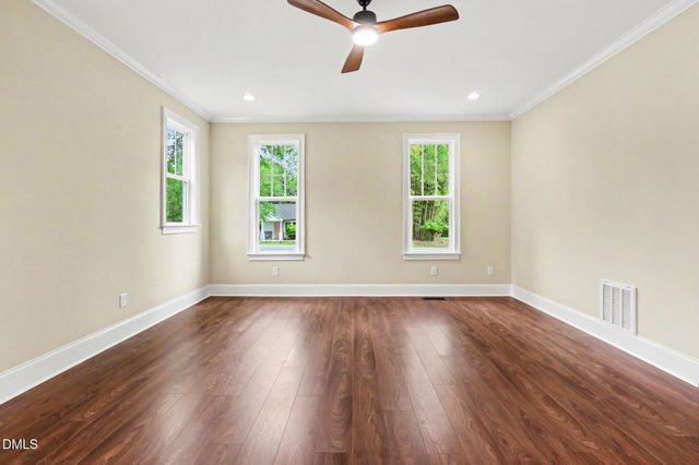 420 W Corbin Street, Hillsborough, NC 27278