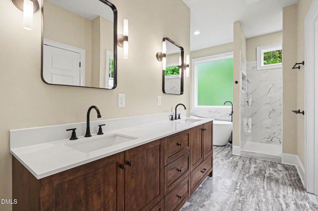 420 W Corbin Street, Hillsborough, NC 27278