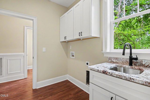 420 W Corbin Street, Hillsborough, NC 27278