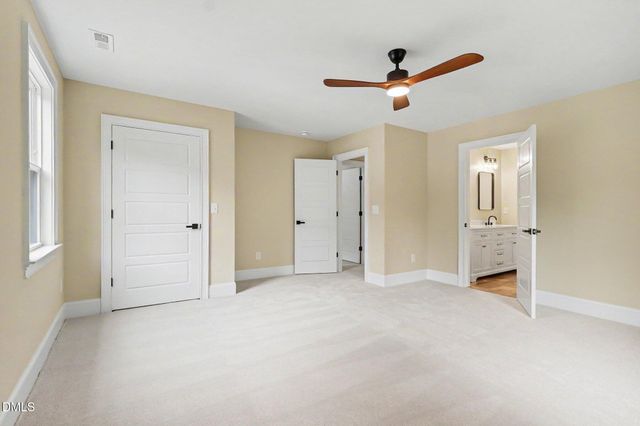 420 W Corbin Street, Hillsborough, NC 27278