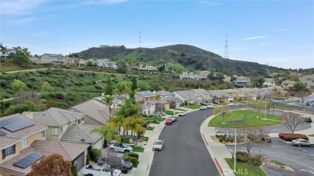 28996 Garnet Canyon Drive, Saugus, CA 91390