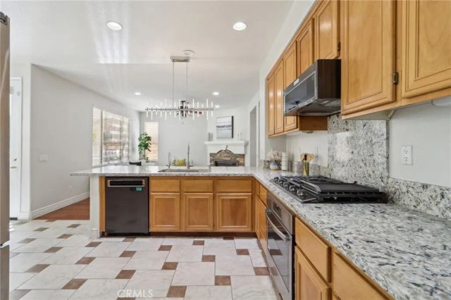 28996 Garnet Canyon Drive, Saugus, CA 91390
