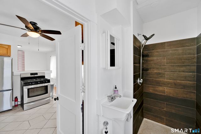 16 Goodsell Street, West Hartford, CT 06110