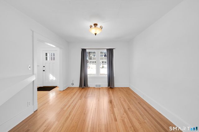 16 Goodsell Street, West Hartford, CT 06110