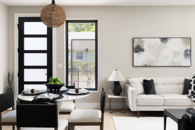 1401 E 3rd ST 1, Austin, TX 78702