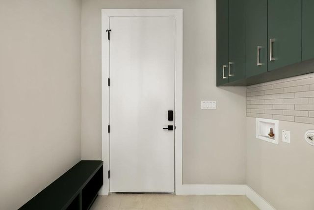 1401 E 3rd ST 1, Austin, TX 78702