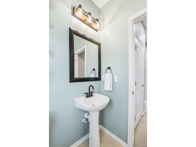 6372 S Jackson Gap Ct, Aurora, CO 80016