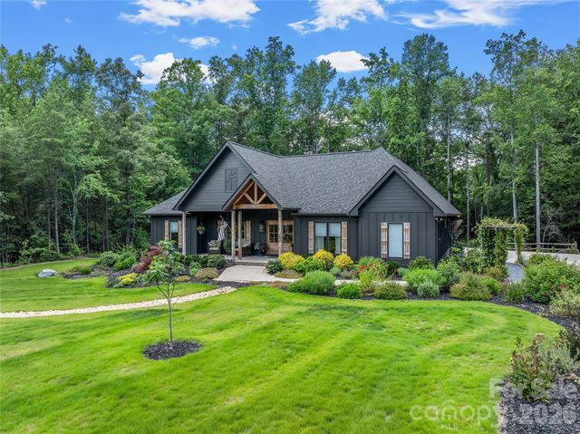 1844 Golf Course Road, Columbus, NC 28722