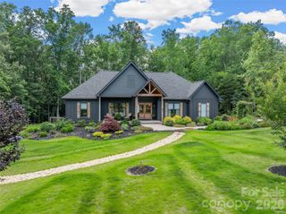 1844 Golf Course Road, Columbus, NC 28722