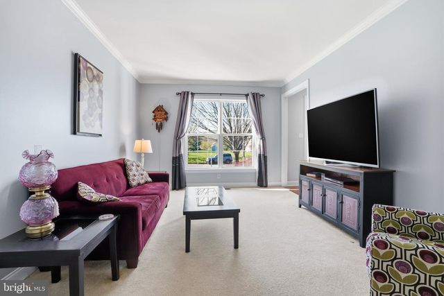 12 WYCKLOW DR, Robbinsville, NJ 08691