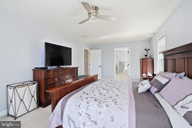 12 WYCKLOW DR, Robbinsville, NJ 08691