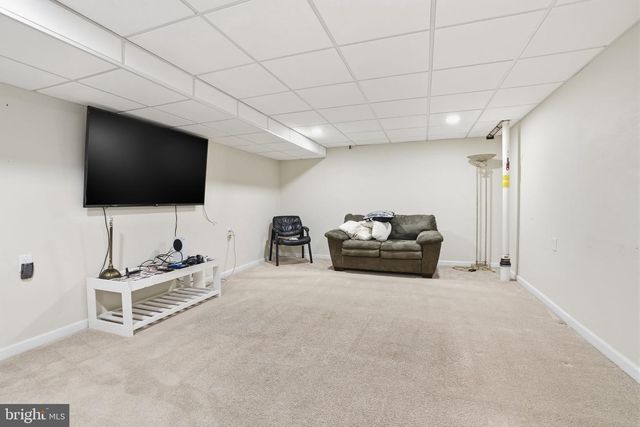 12 WYCKLOW DR, Robbinsville, NJ 08691