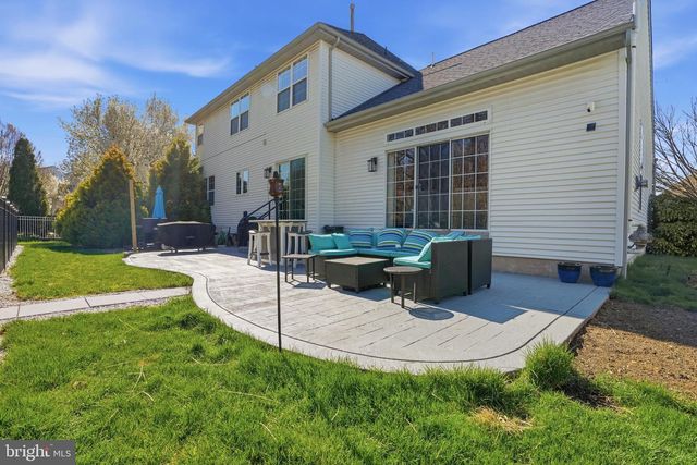 12 WYCKLOW DR, Robbinsville, NJ 08691