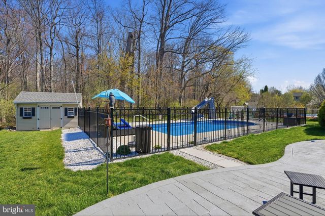 12 WYCKLOW DR, Robbinsville, NJ 08691