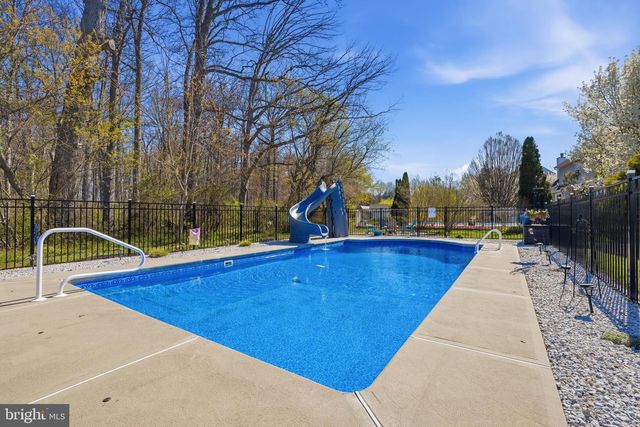 12 WYCKLOW DR, Robbinsville, NJ 08691