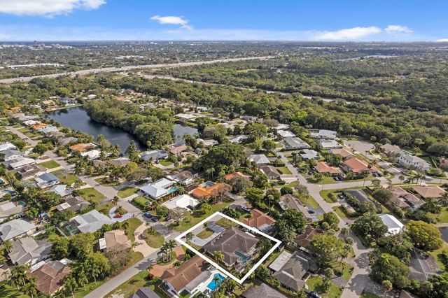 383 Denny Court, Boca Raton, FL 33486